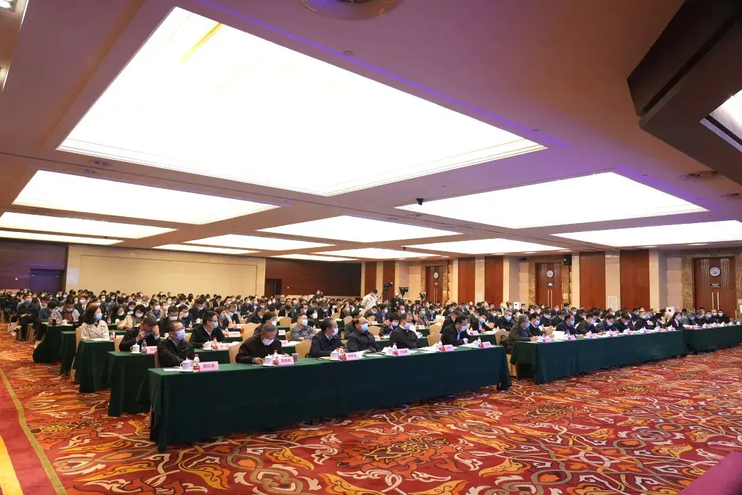 Ministro Li Guoying participa da Conferência do 90º Aniversário da Sociedade Chinesa de Engenharia Hidráulica DAYU Irrigation Saving Wang Haoyu foi convidado para dar uma palestra especial.